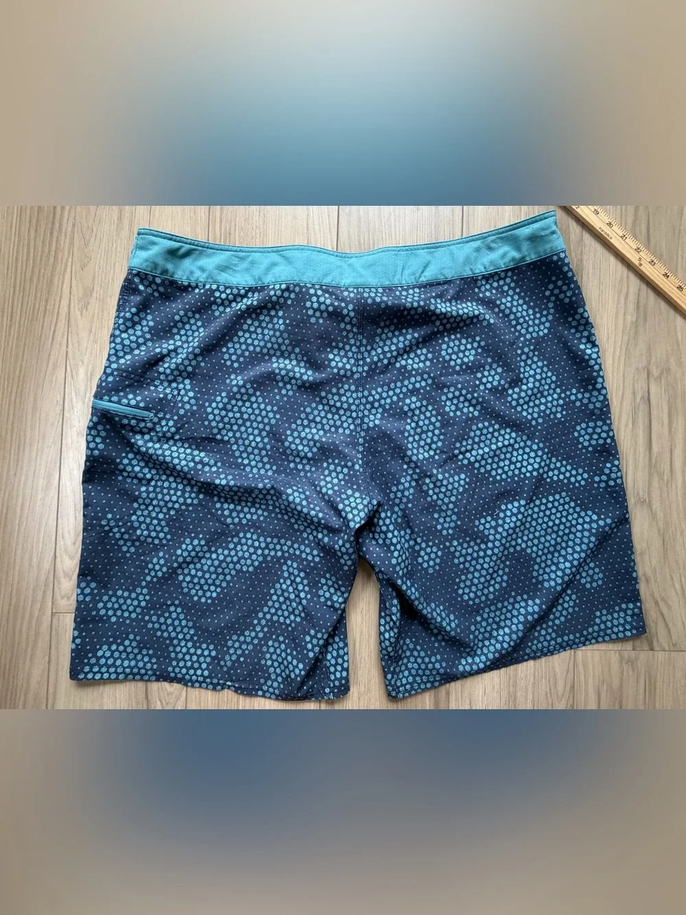 The North Face Olas Men's Teal/Navy Printed Swim Board Shorts Sz 40 NWOT